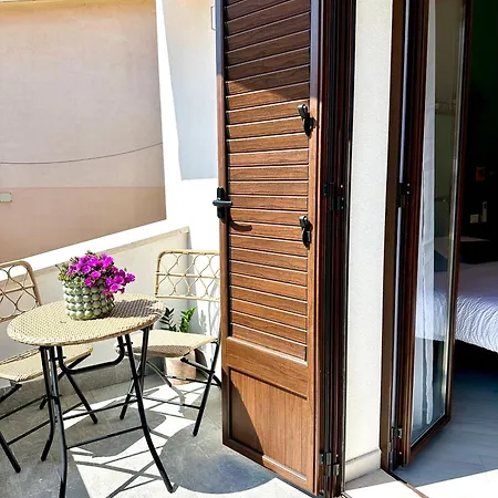 Casa de hóspedes 4rooms 4*